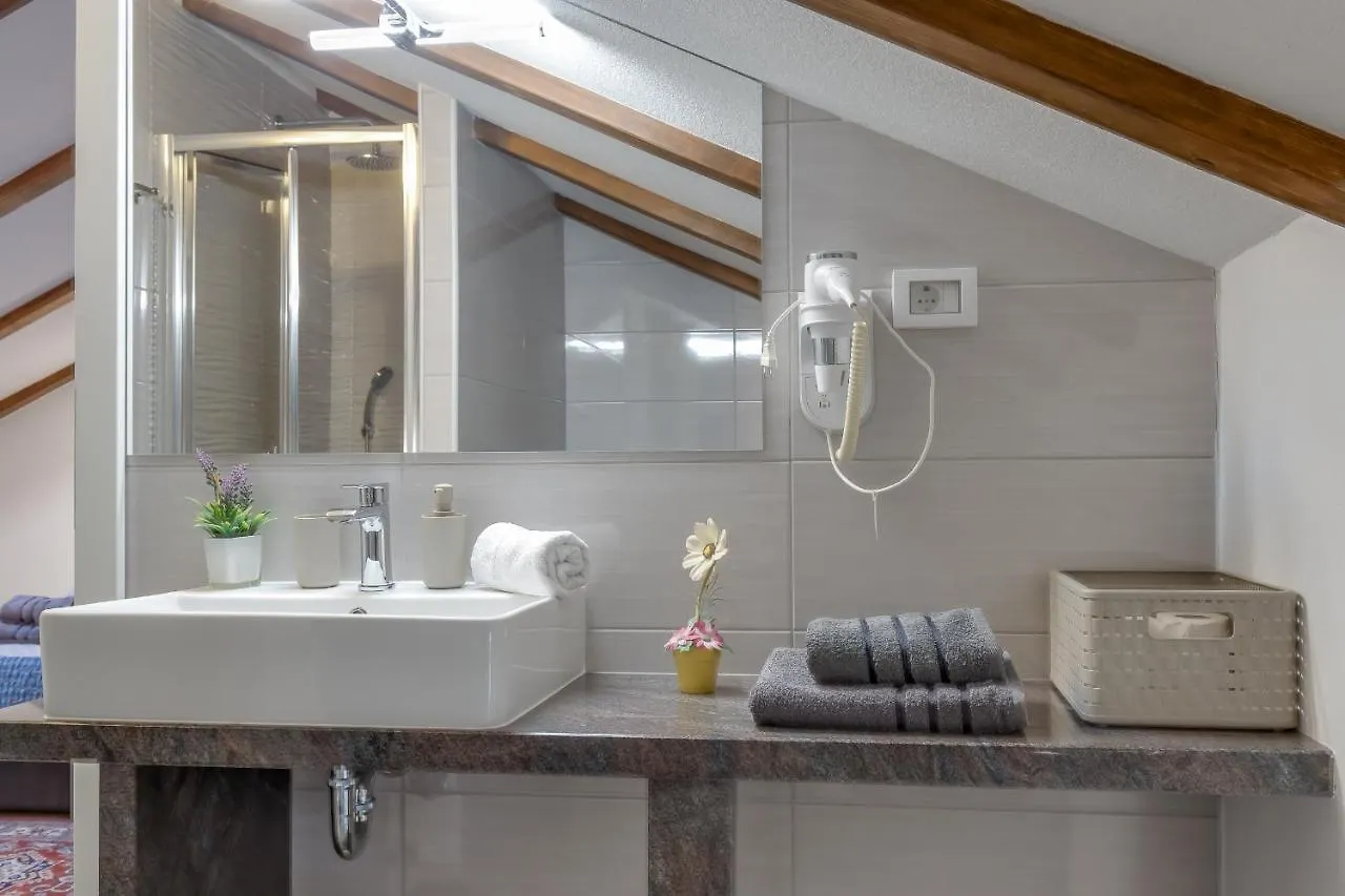 Gæstehus House Mandy Hotel Rovinjsko Selo