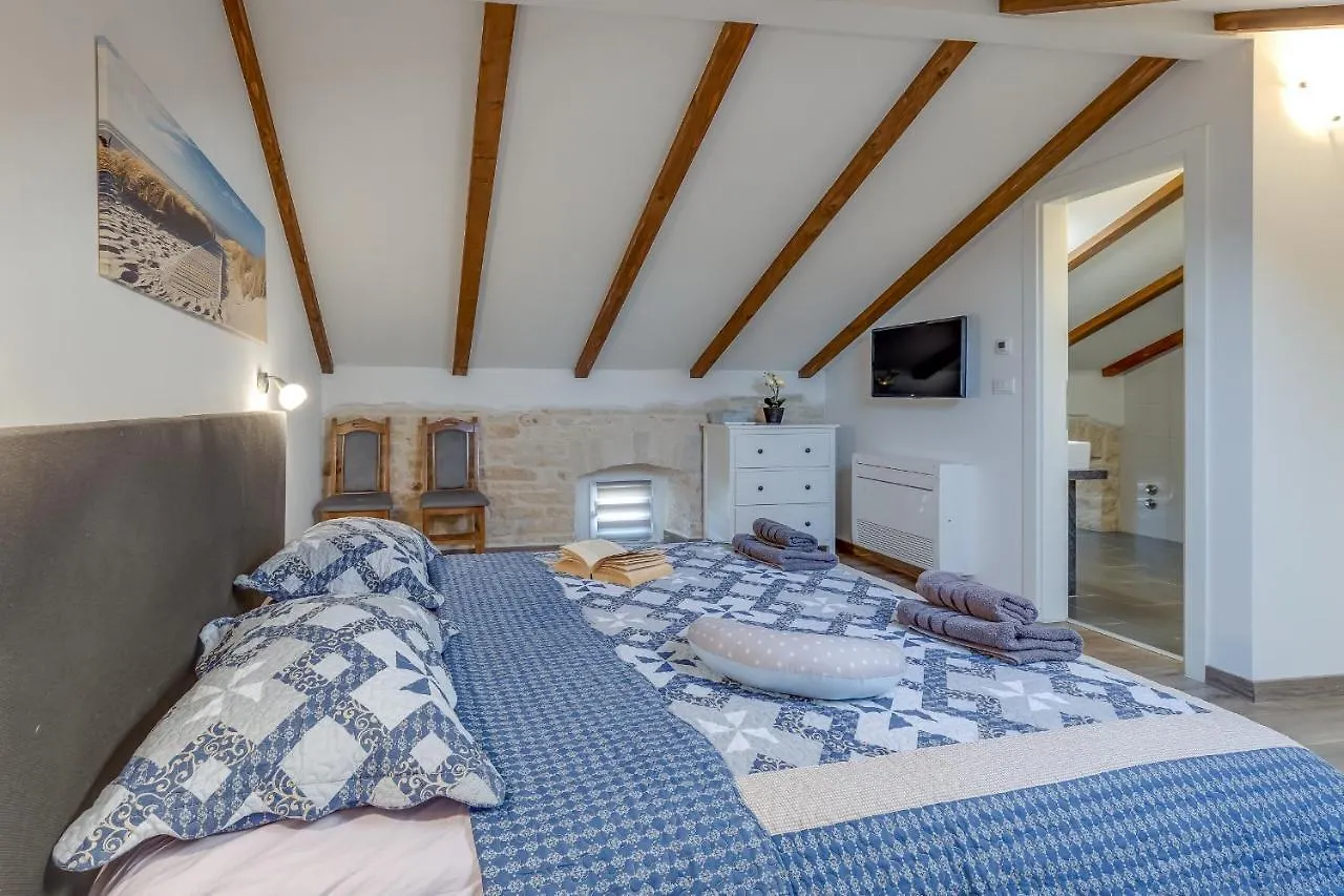 House Mandy Hotel Rovinjsko Selo 0*,  Kroatien